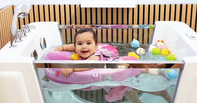 Baby Float/Hydrotherapy Session